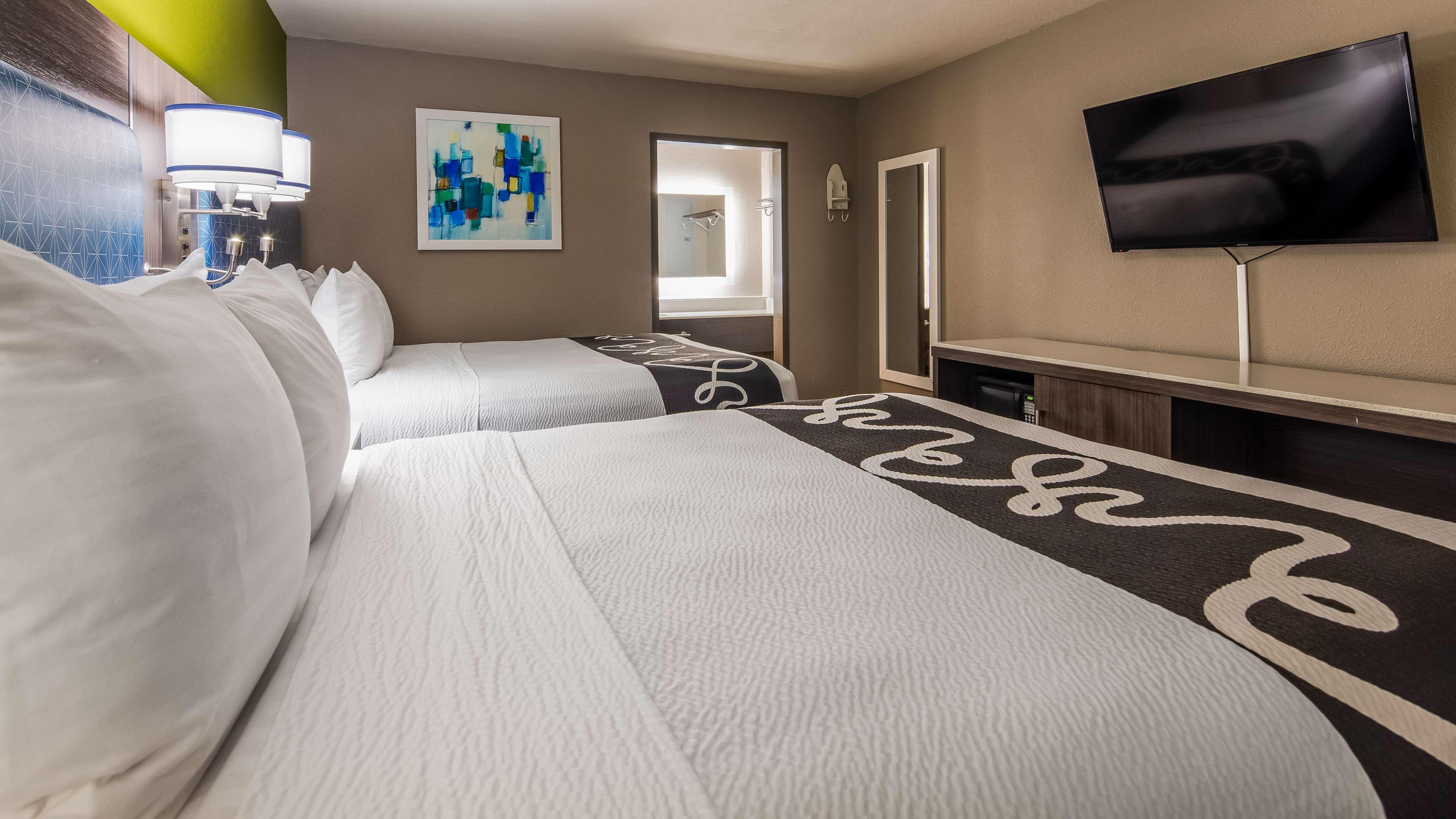 Surestay Plus Hotel By Best Western Point Richmond Extérieur photo