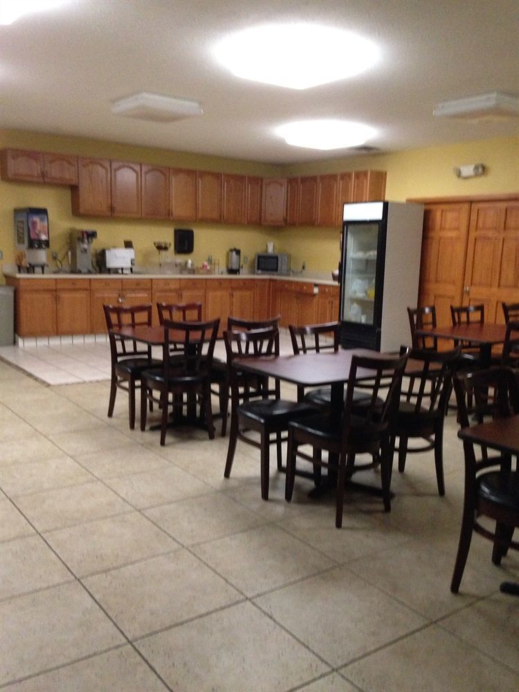 Surestay Plus Hotel By Best Western Point Richmond Extérieur photo